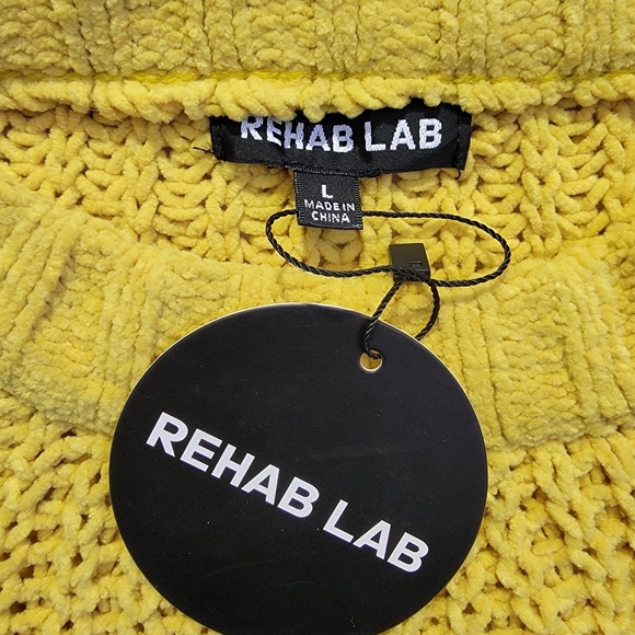 NWT Rehab Lab Bright Yellow Factory Distressed Chenille Loose Knit Sweater Sz L - Picture 7 of 11